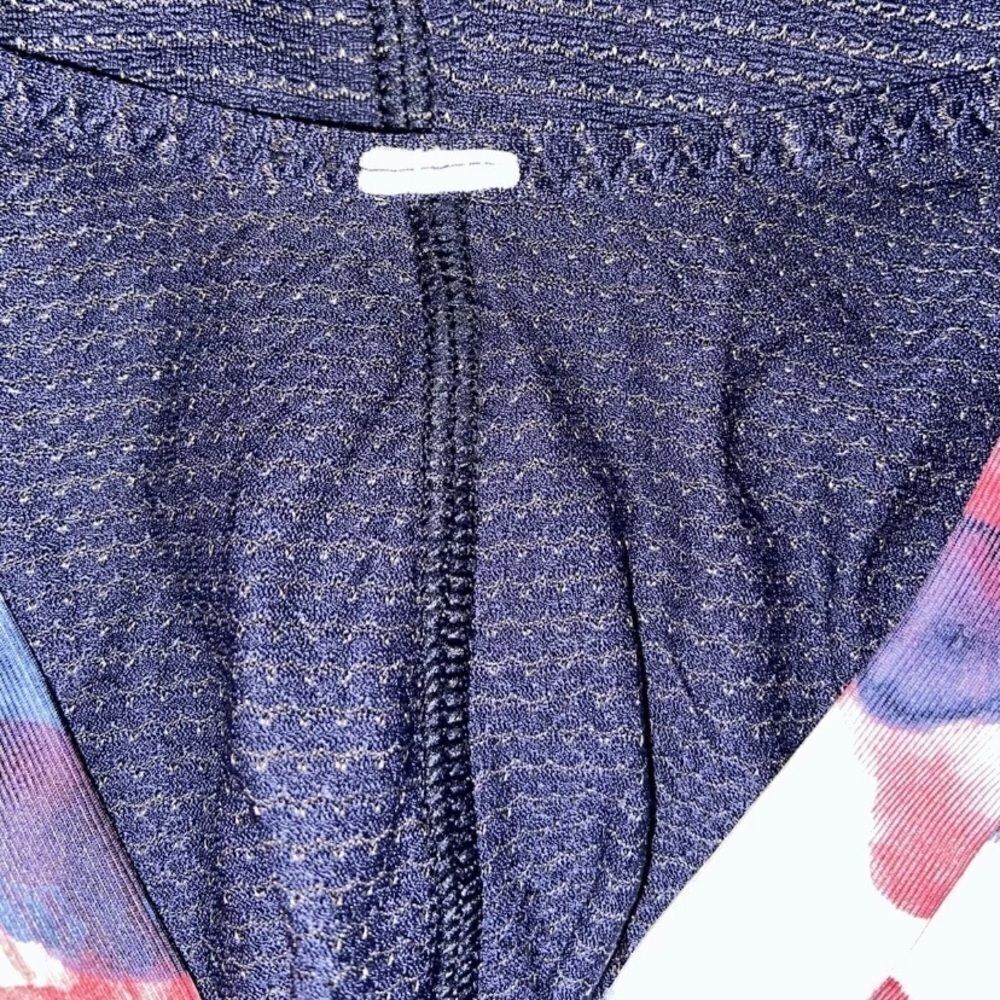 Lululemon Stash It Tank Inky Floral size 6 gym sporty Athliesure running - Picture 9 of 11